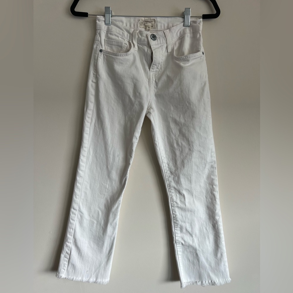 Current Elliot Cropped Jean. Size 25. Excellent Condition.